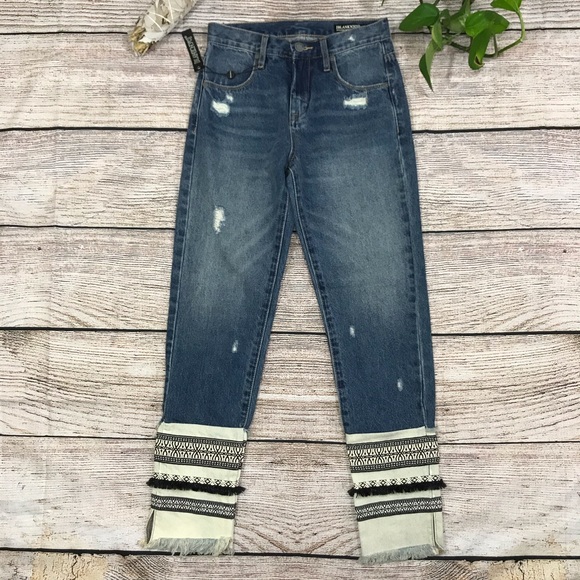 BlankNYC Embroidered High Rise Tapered Distressed Ankle Jeans Blue Denim Sz 24 - Picture 3 of 16